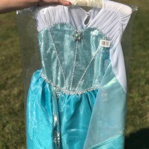 Deluxe Frozen Elsa Costume-Role Play 9/10 New tags
